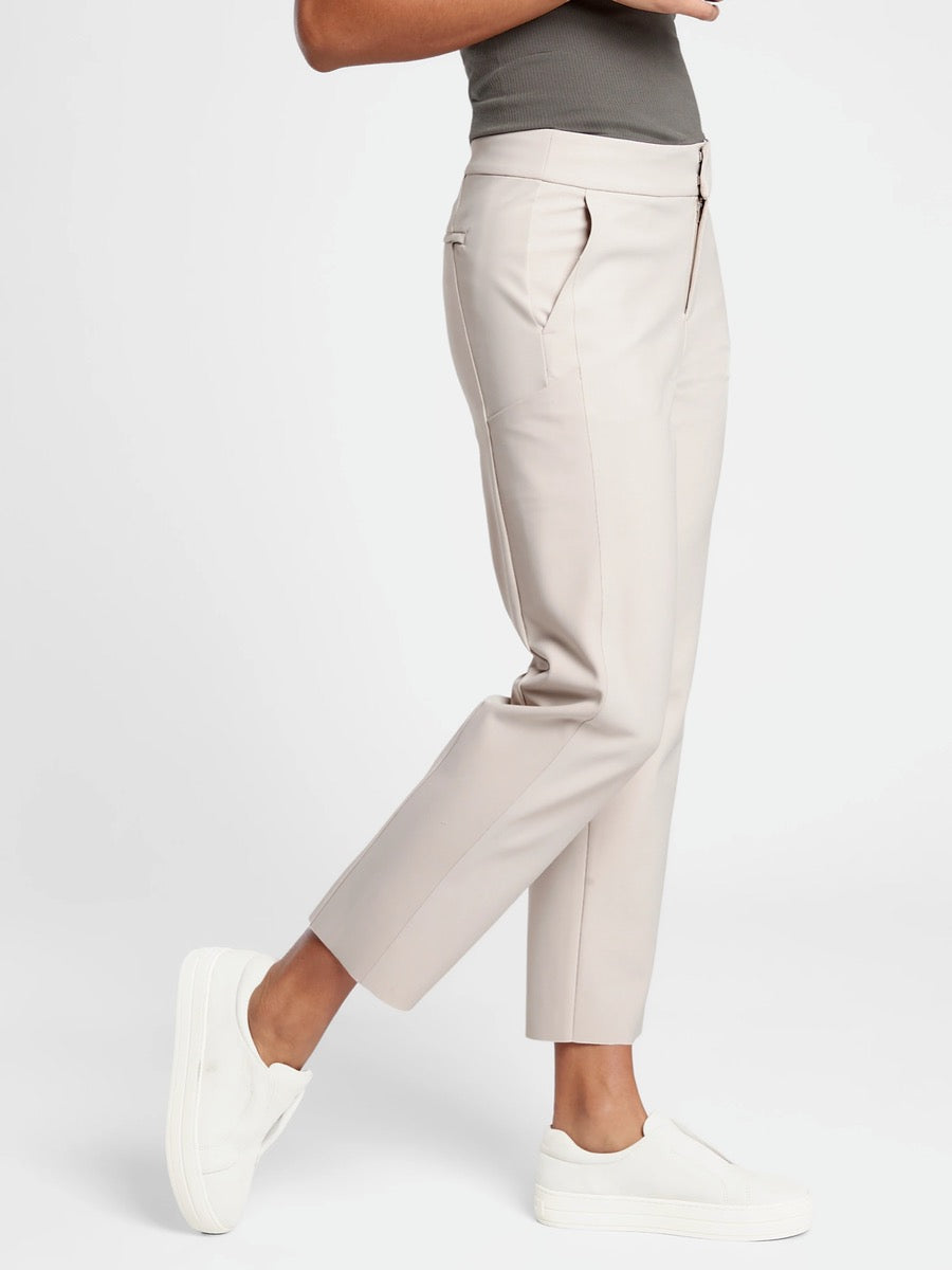 Athleta Beige Stellar Straight Crop Pant Size 8  MSP$129