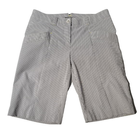 Nike Gray & White Striped Women's Golf Shorts Size 4