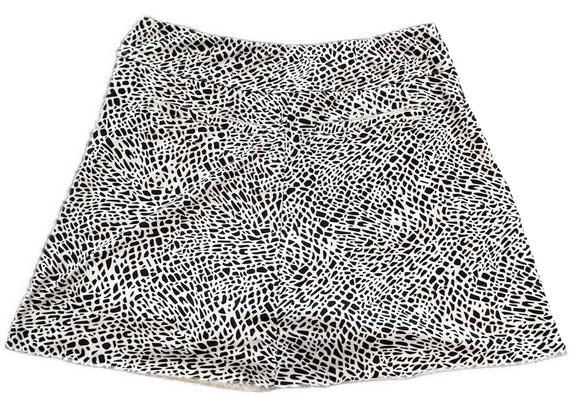 Jofit Black & White Dotted Patterned Women's Golf Skort Size L