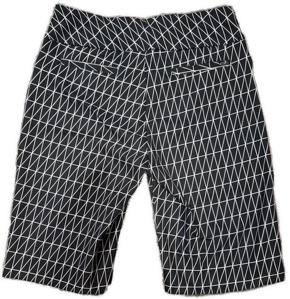 New Tail Activewear Women's Black Geo Golf Shorts Size 6 MSP$75