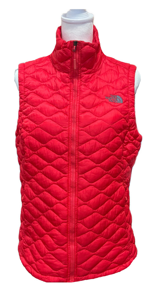 The North Face Women's Red Puffer Vest Size M MSP$160