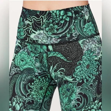 Lululemon Wunder Under Hi-Rise 17" Memoir Multi Green Legging Size 8 - 0