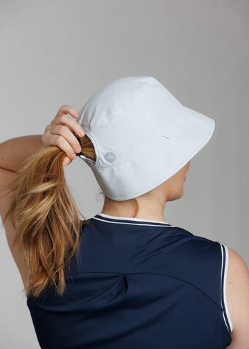 New William Murray Women's White High Ponytail Tech Bucket Hat - 0