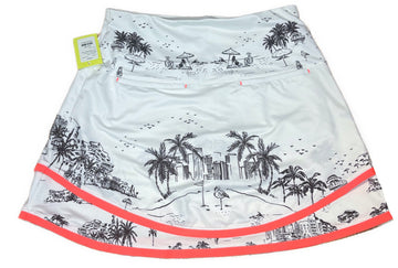 Lucky in Love Women's "C'est La Vie" White Skort Size S - 0