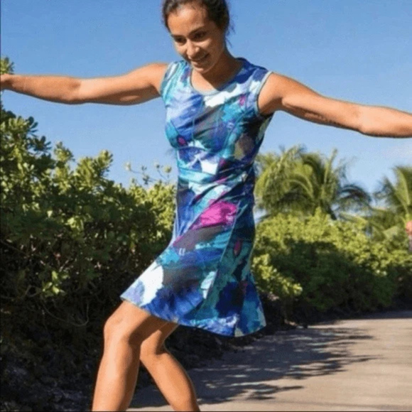 Title Nine Watercolor Dream Poppies Dress Size M
