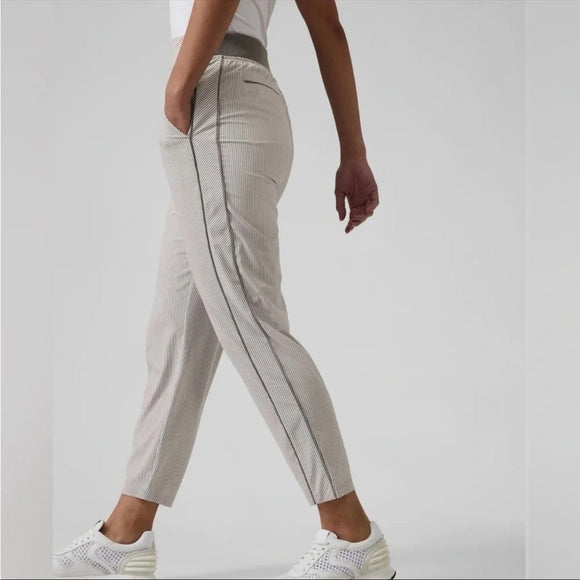 New Athleta Women's Brooklyn Textured Ankle Pant Size 10 MSP$89