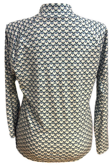 Lady Hagen Shades of Blue Chevron Pullover Size L - 0